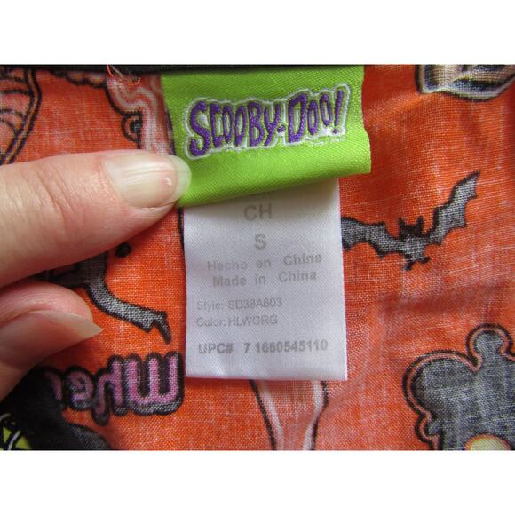 Scooby-Doo Halloween Scrub Top Womens Small Orange Cartoon Medical Uniform Nurse - Picture 3 of 6